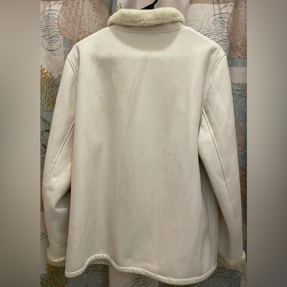 Gallery Womens Cream Faux Fur Faux Sued Trim Jacket EUC Zip ButtonWinter Warm Lg - Picture 5 of 12